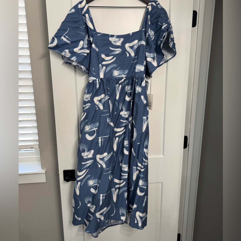 Woman’s A New Day Blue and White Patterned Dress Size Large